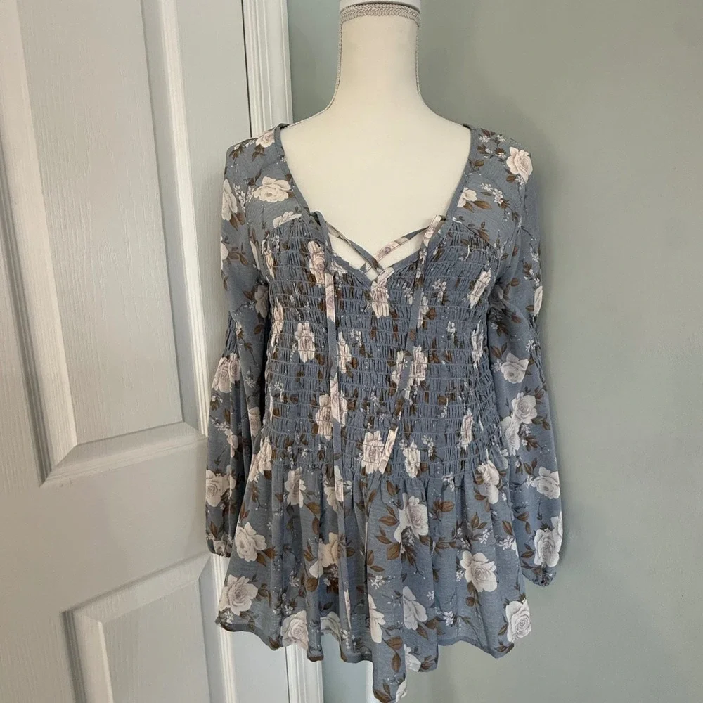American Eagle Outfitters Floral Smocked Peplum Blouse NWT Boho Indie Flowy XS